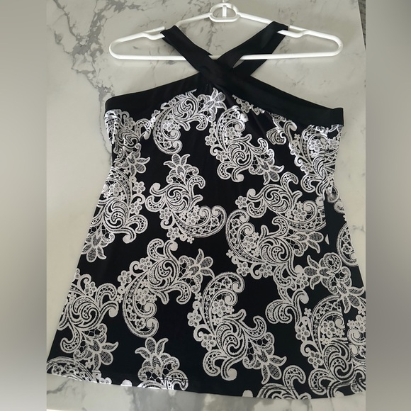 INC International Concepts Black & White Cross Front Top Size Small - Picture 1 of 3